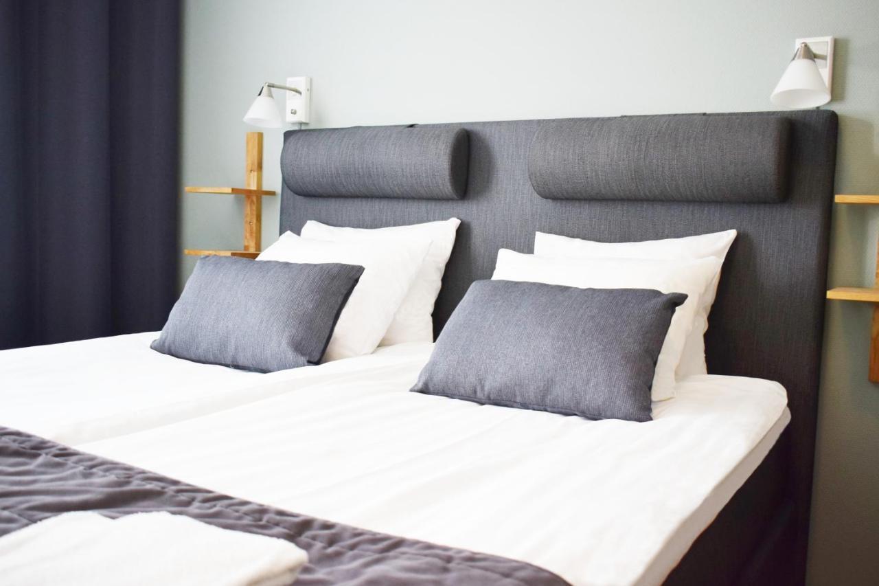 Hotell Gaestis Tierp Exterior photo